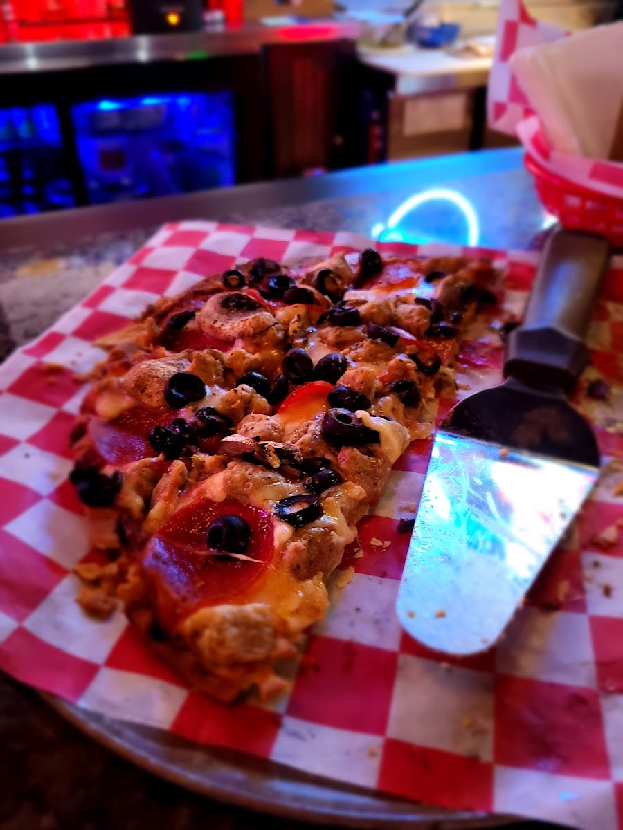 Billy D's Pub - Photo 9