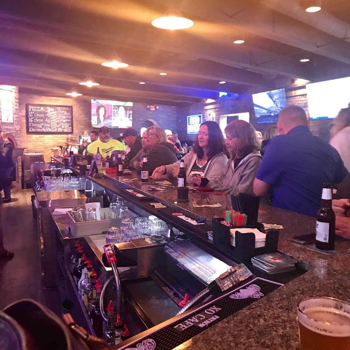 Billy D's Pub - Photo 8