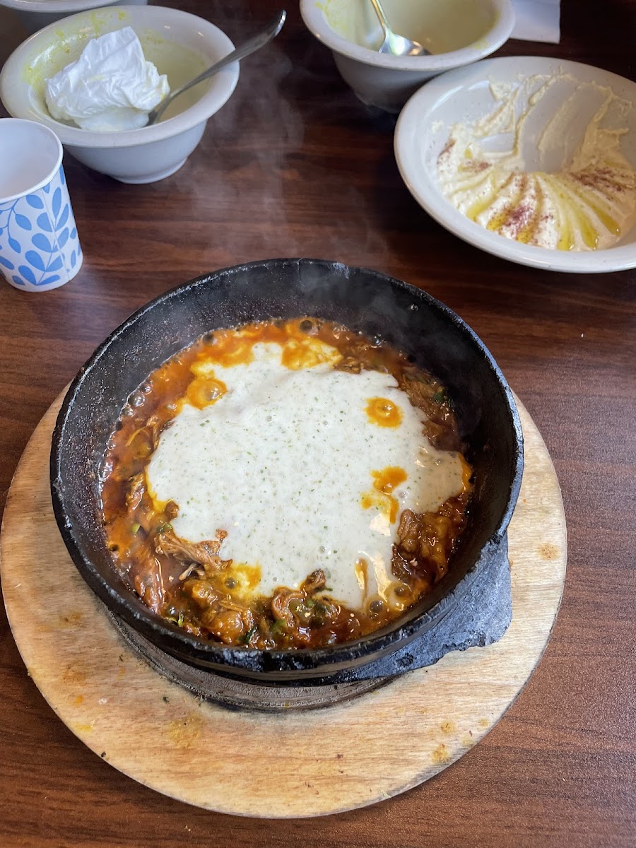 Yemeni Cuisine Restaurant & Cafe المطعم اليمني - Photo 1