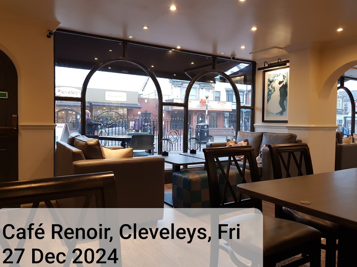 Café Renoir - Photo 9