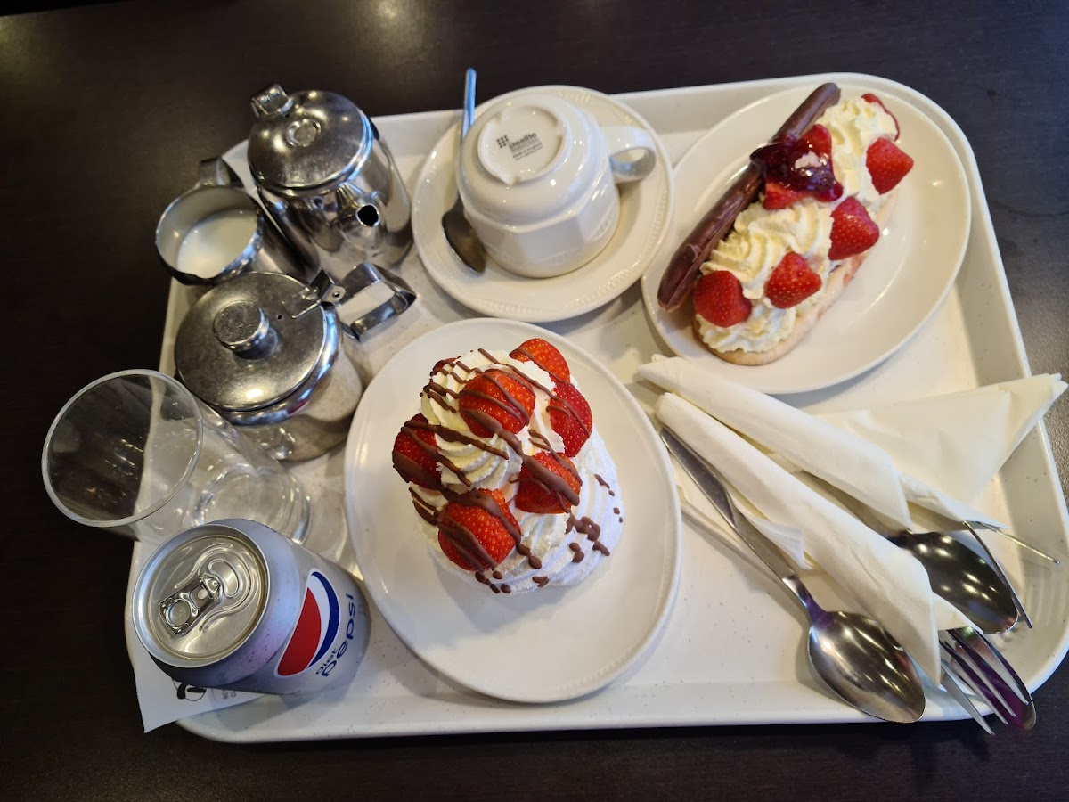 Café Renoir - Photo 1
