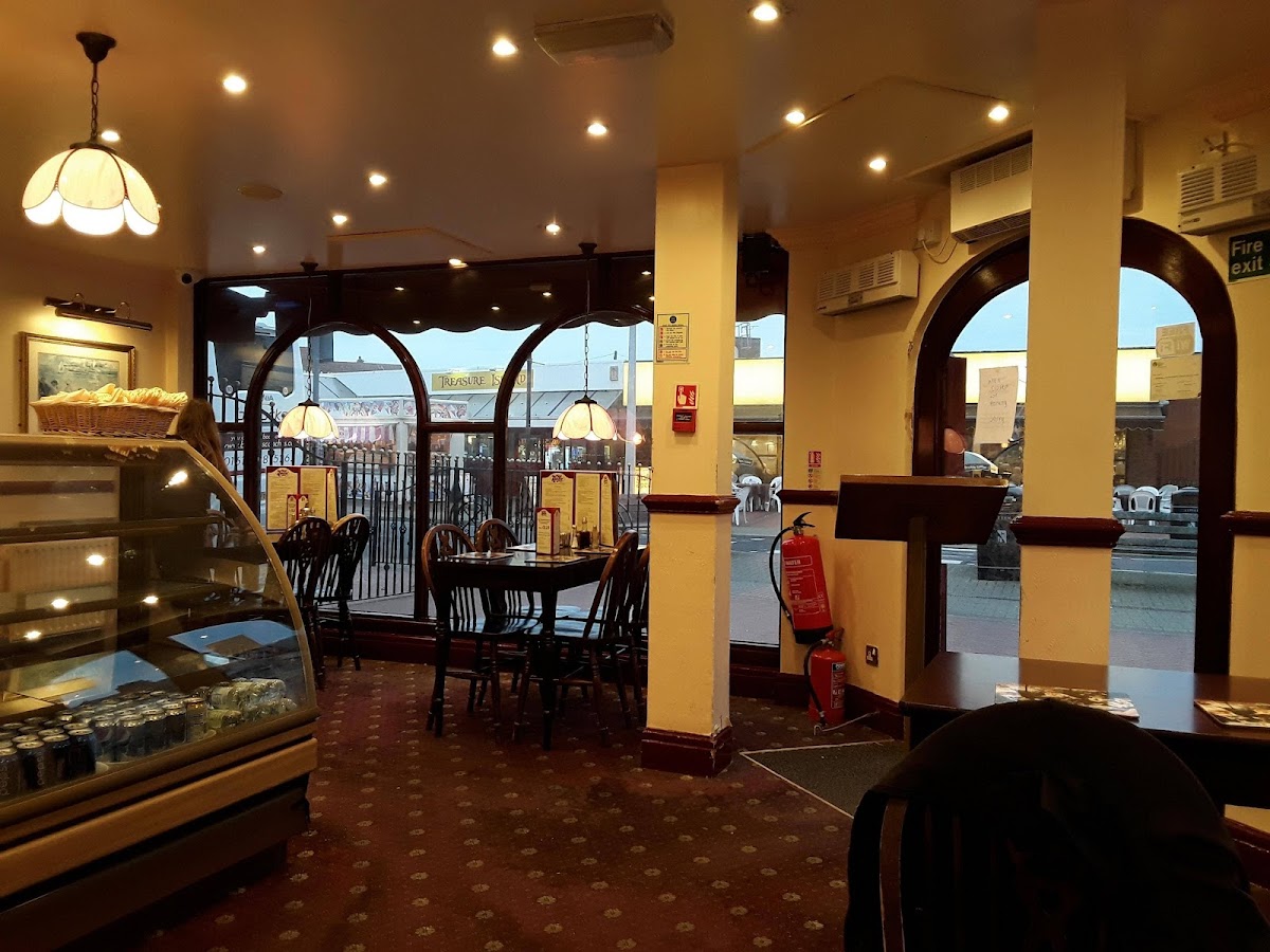 Café Renoir - Photo 5