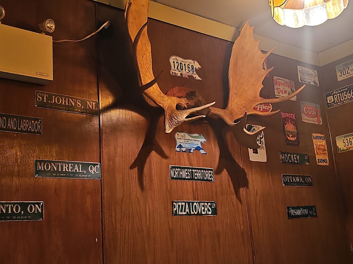 The Roost Restaurant - Photo 7