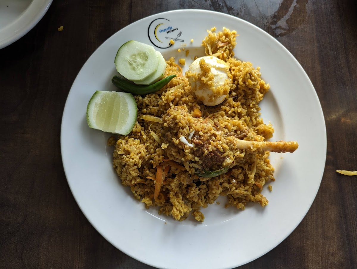 Sugandha Restaurant - Photo 2