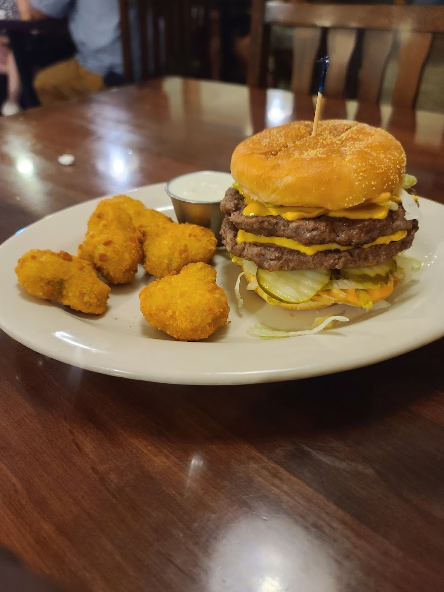 Poppa's Family Restaurant - Photo 4
