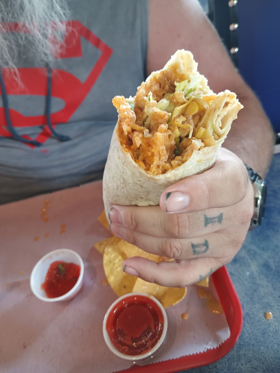 Pepos Burrito Bar - Photo 2