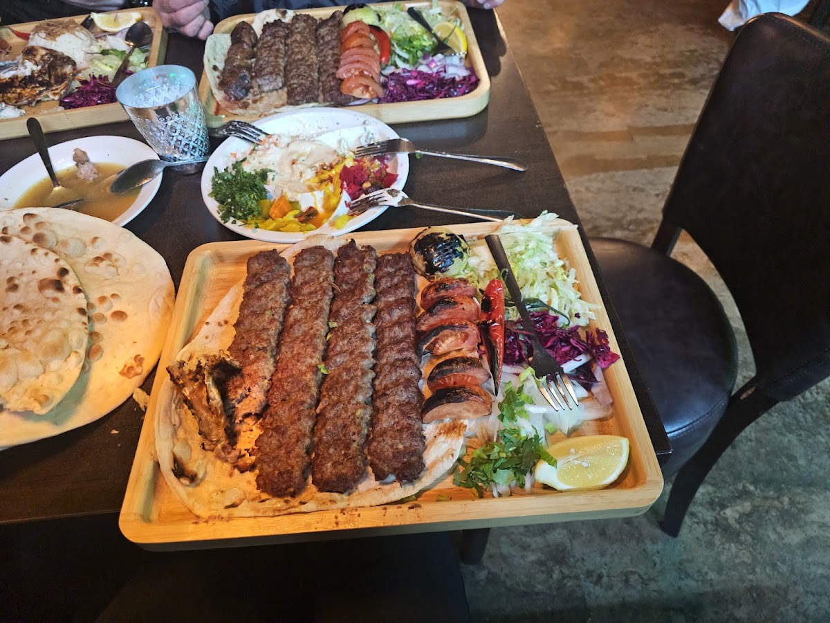 Sarchnar Shawrma - Photo 3