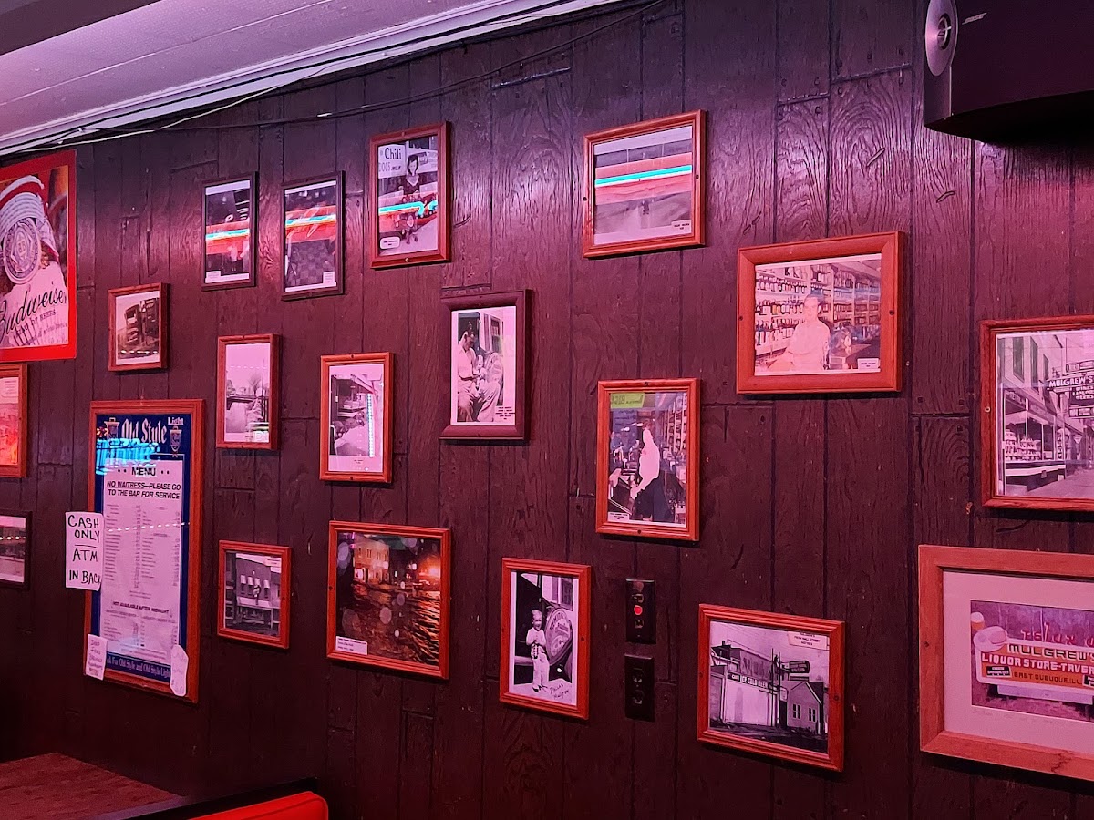 Mulgrew's Tavern and Restaurant - Photo 6