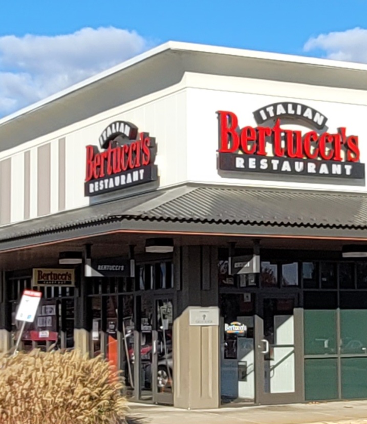 Bertucci's Italian Restaurant - Photo 8