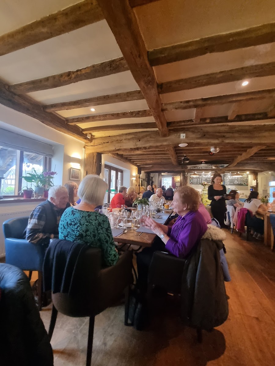 The Fisherman Arms at Docklow Pools - Photo 2