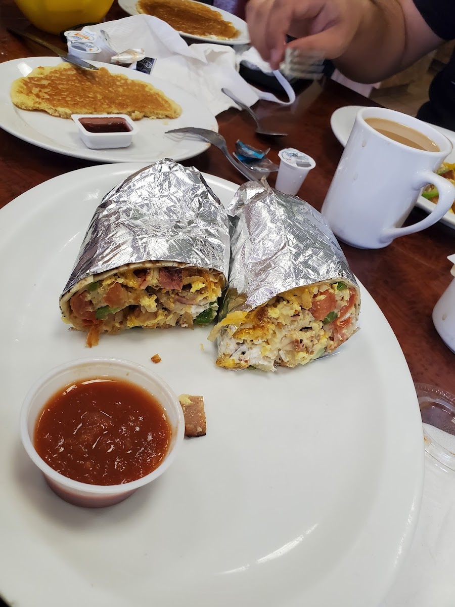 Hot Pancakes - Photo 4