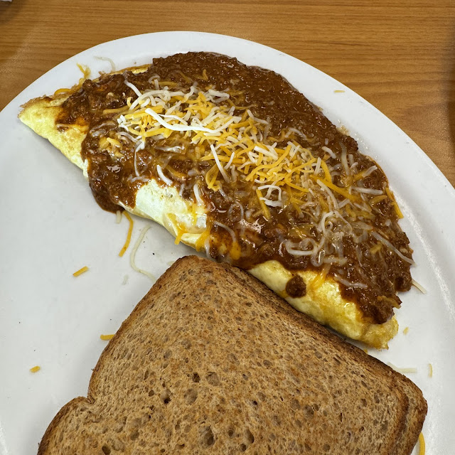 Beefy & Eggs with Toast