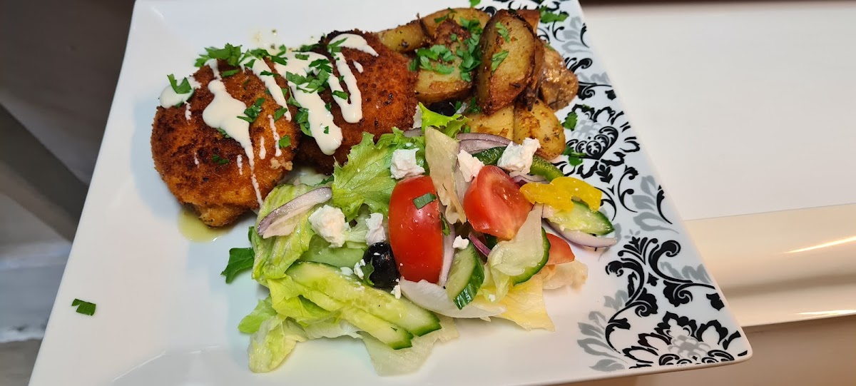 Vivid Café (Ginger Fox Cafe) - Photo 1