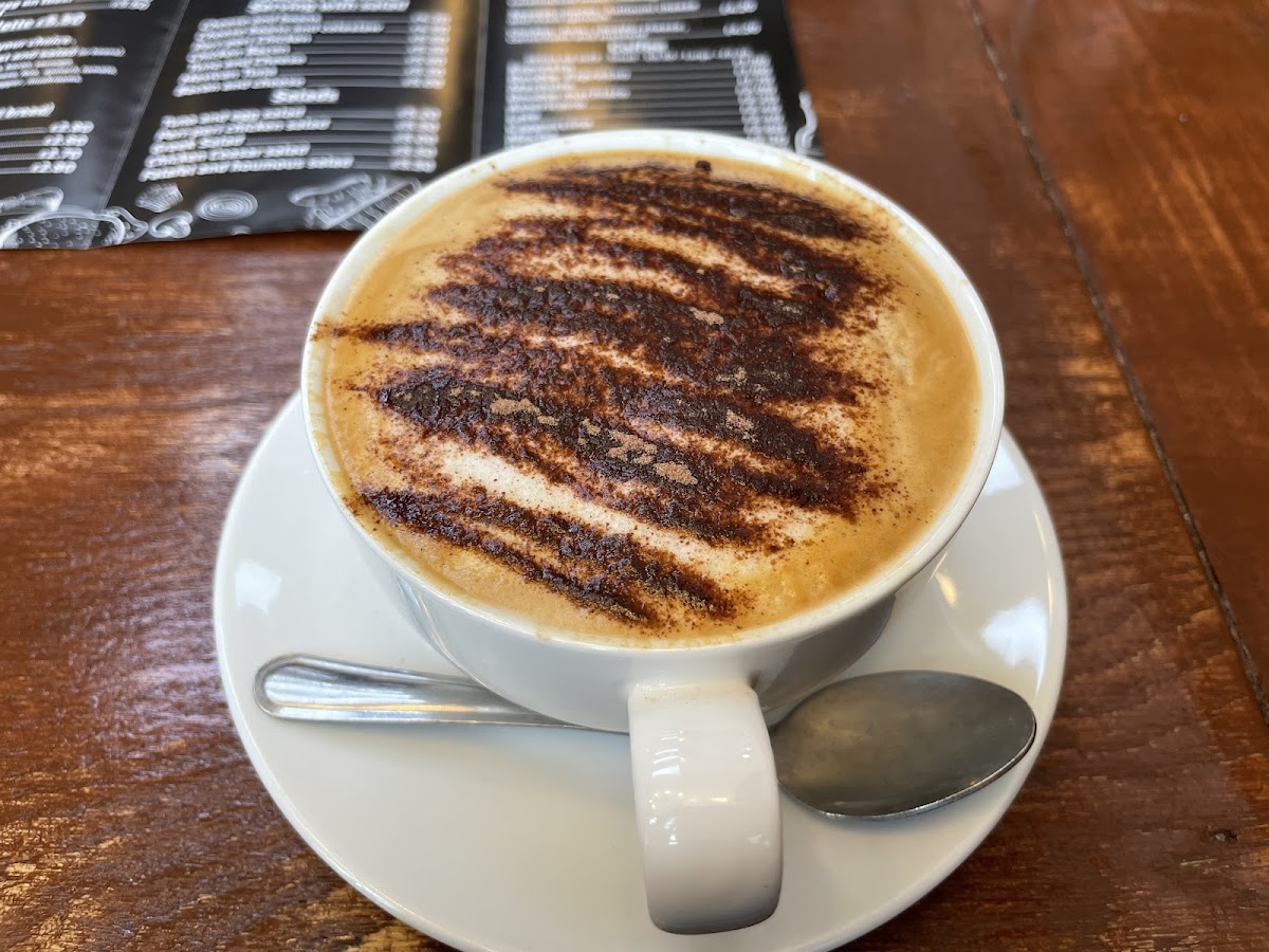 Vivid Café (Ginger Fox Cafe) - Photo 4