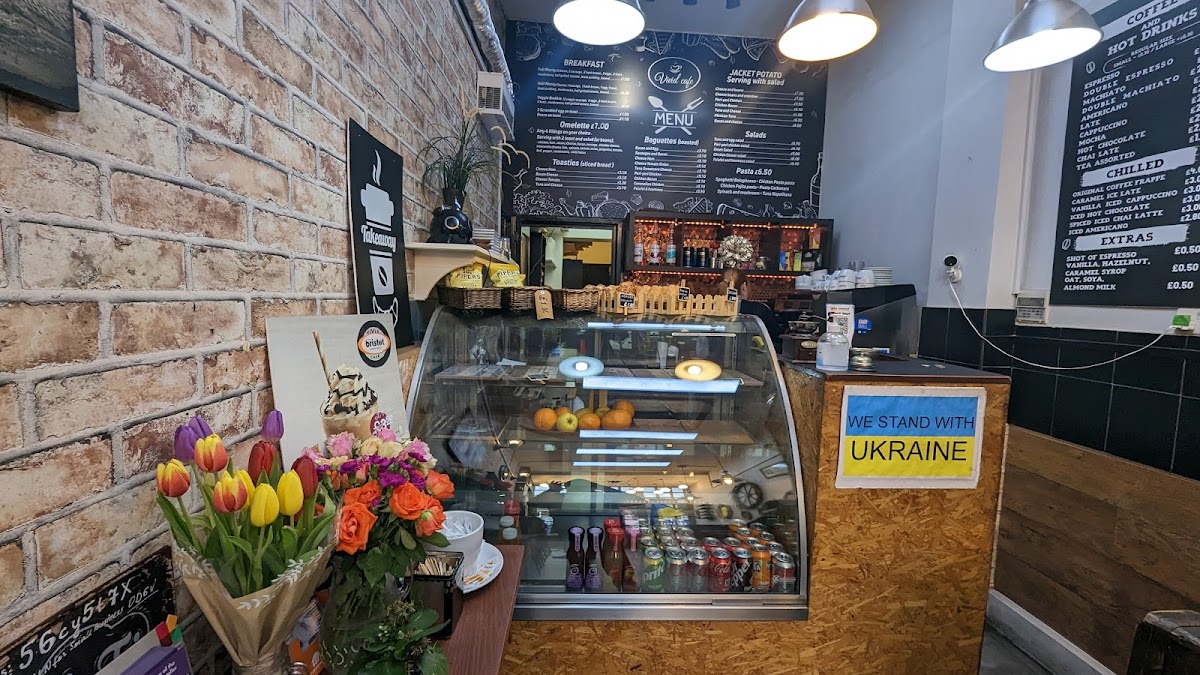 Vivid Café (Ginger Fox Cafe) - Photo 7