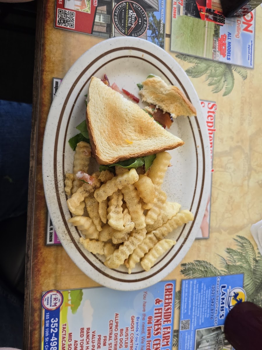 Taste of Dixie Diner - Photo 5