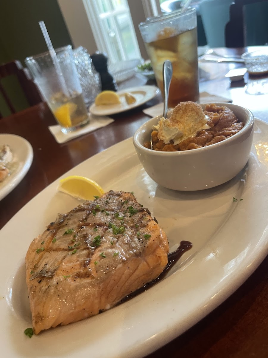 Sammy B's Restaurant and Catering - Photo 3