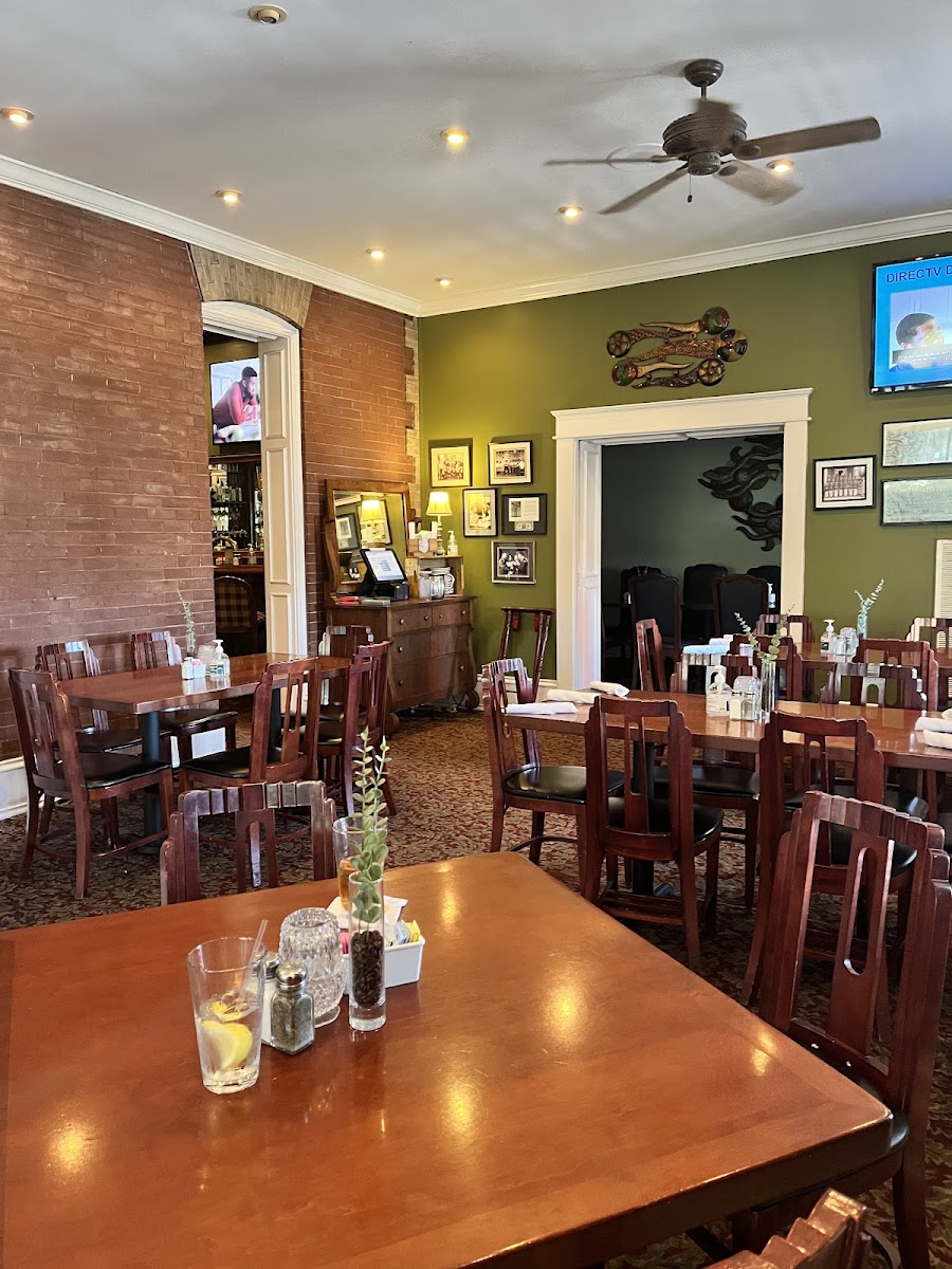 Sammy B's Restaurant and Catering - Photo 6