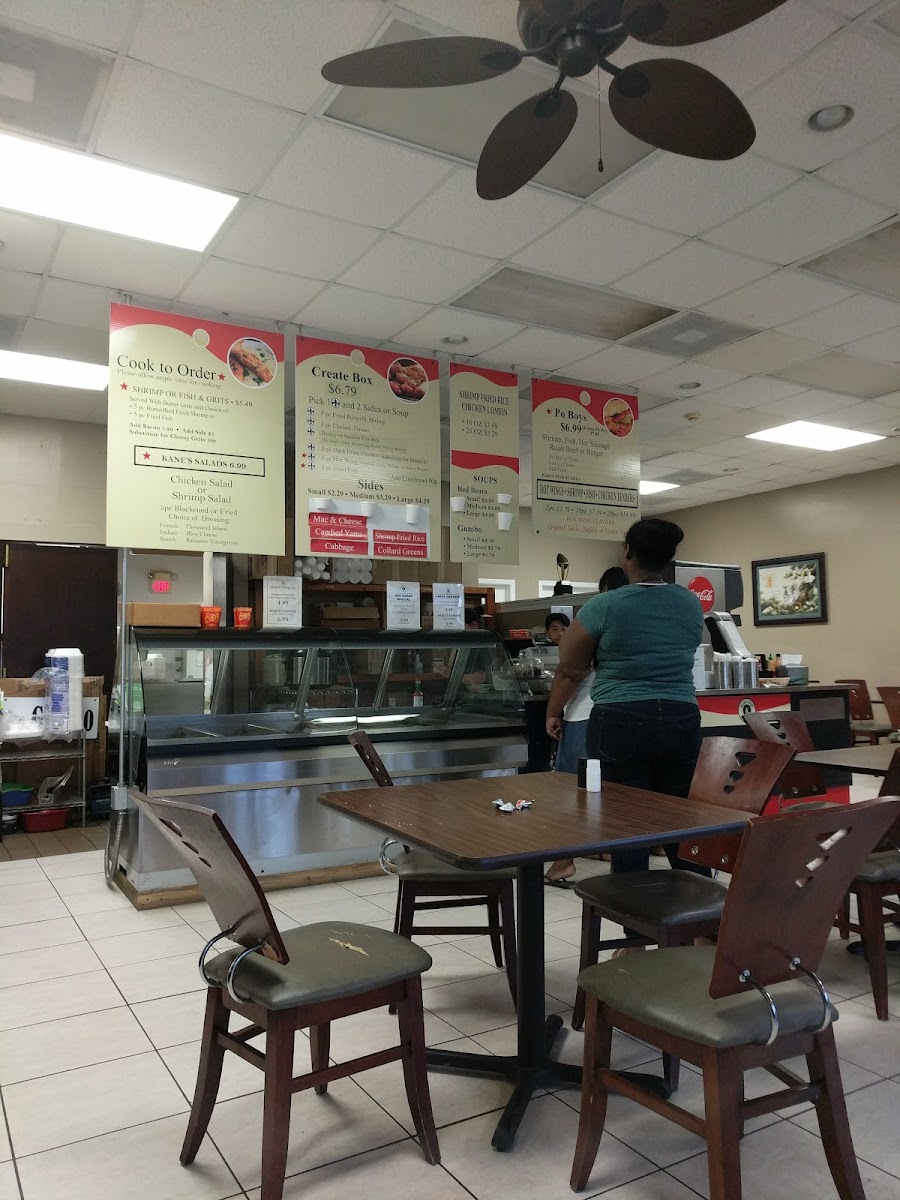 Kane's Deli - Photo 8