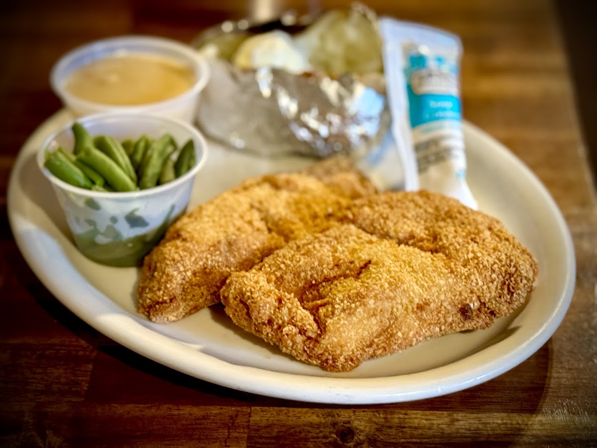Trapper's Cafe - Photo 1