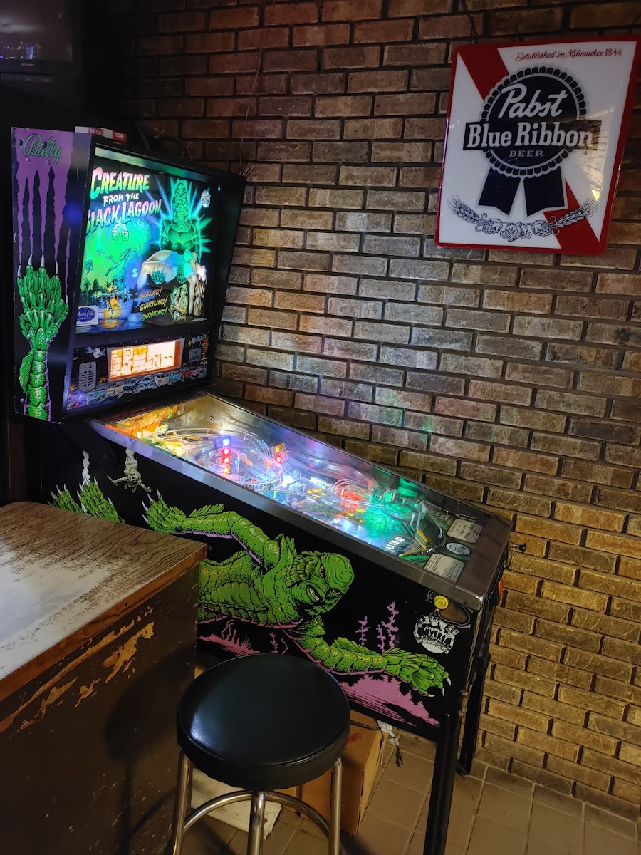 Dayton Bar & Grill - Photo 7