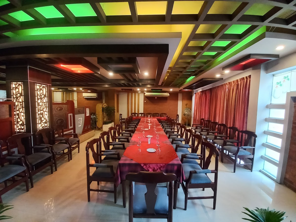 Royal Chef Restaurant & Party Center