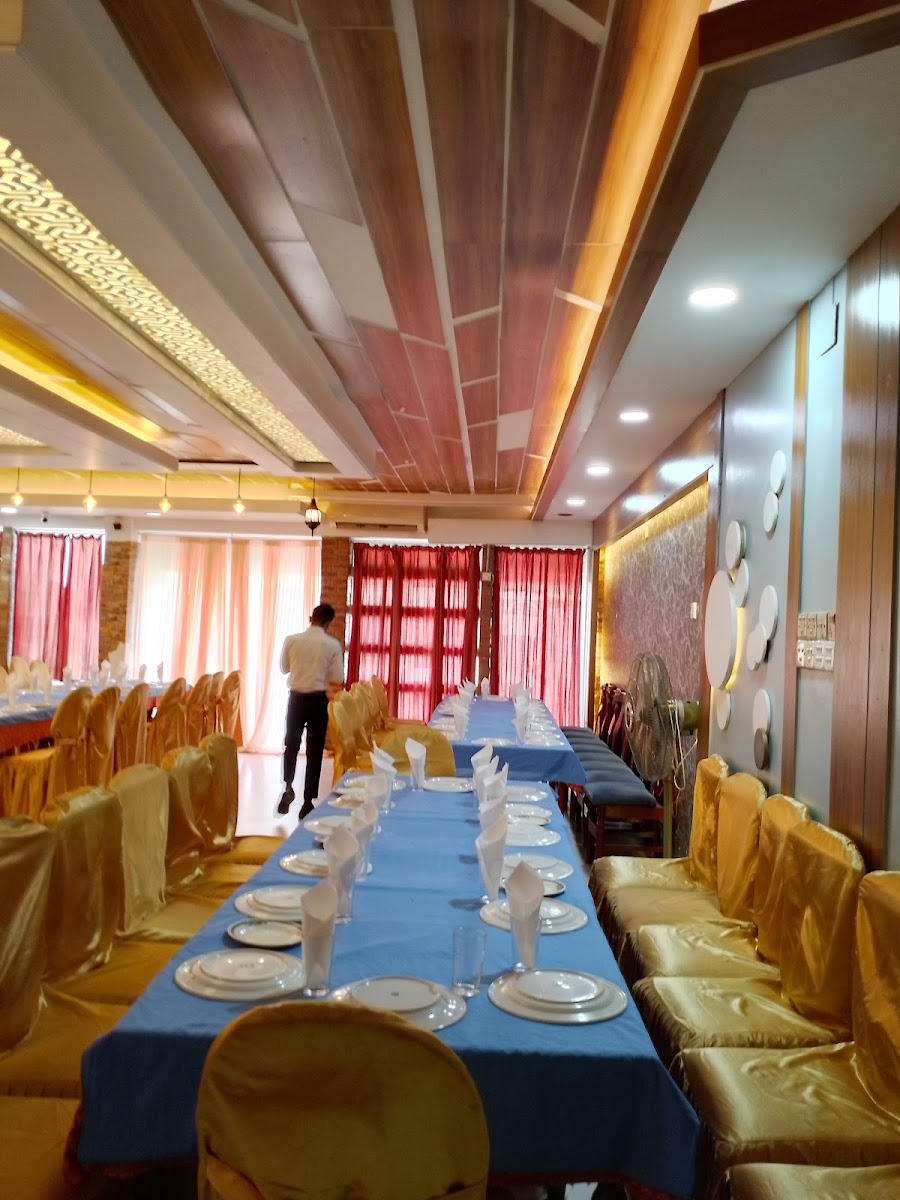 Royal Chef Restaurant & Party Center - Photo 4