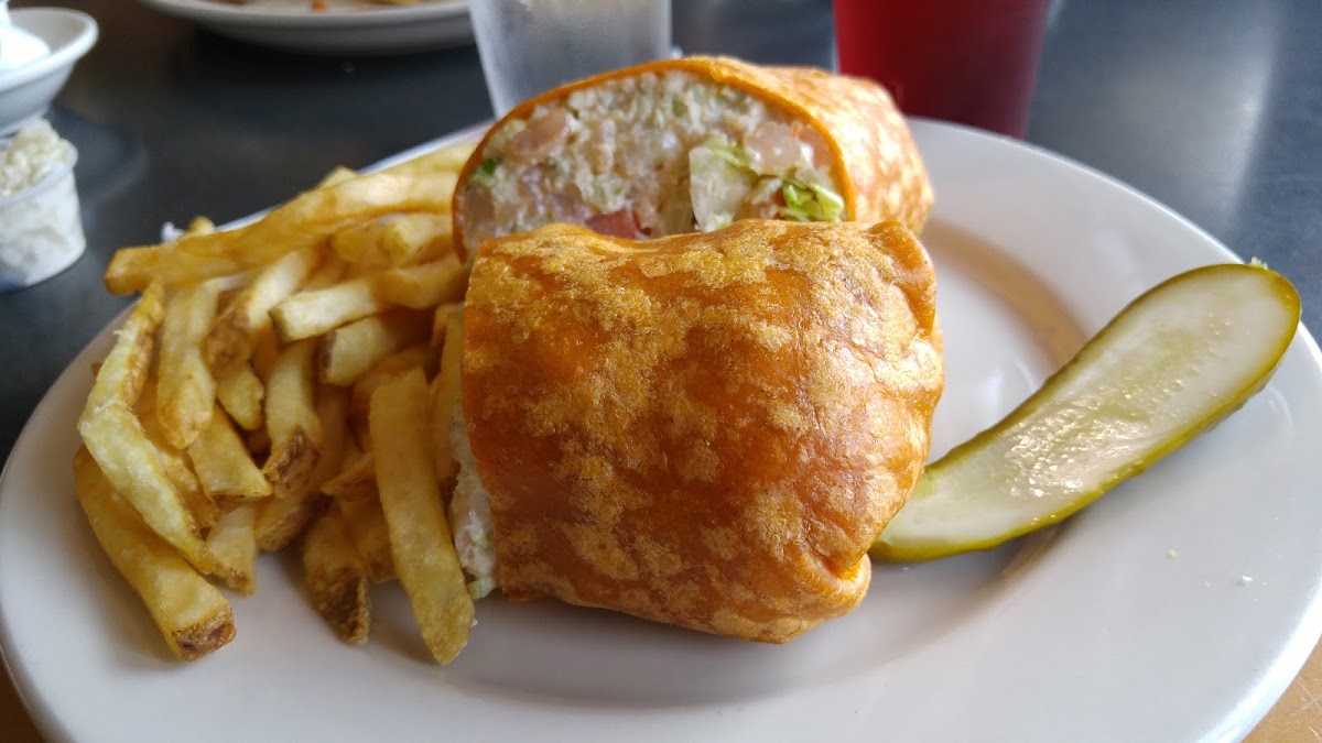 Country Club Diner - Photo 5