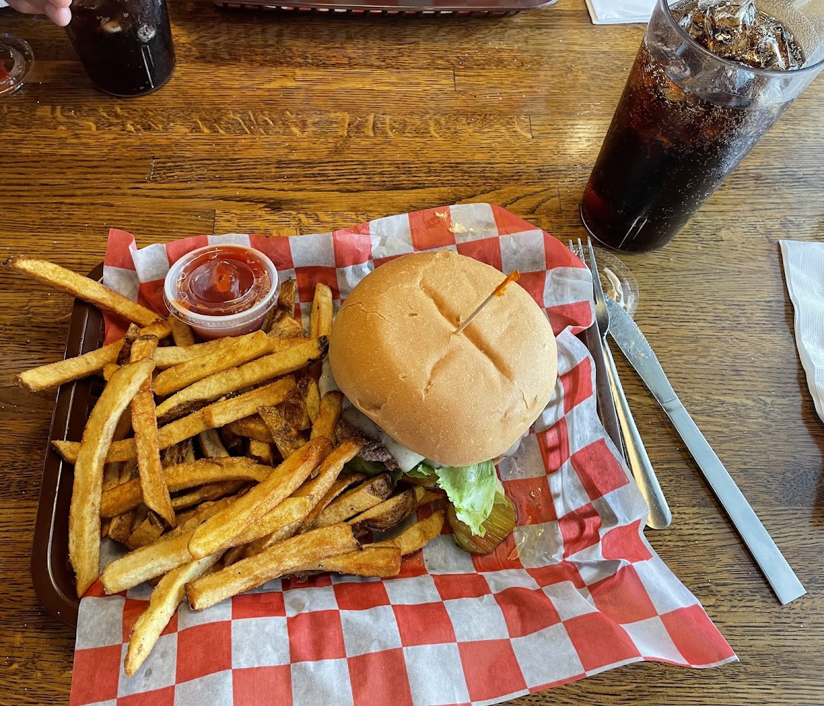 Greersburg Tavern - Photo 1
