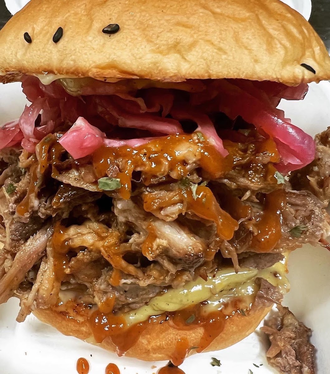 HI BURGER Co. - Photo 2