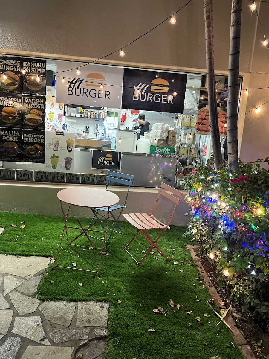 HI BURGER Co. - Photo 4