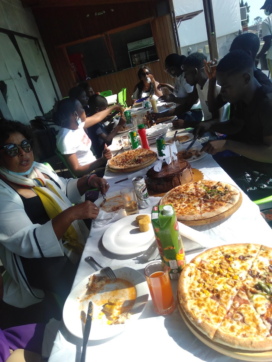 Sunset Restaurante Pizzaria - Photo 2