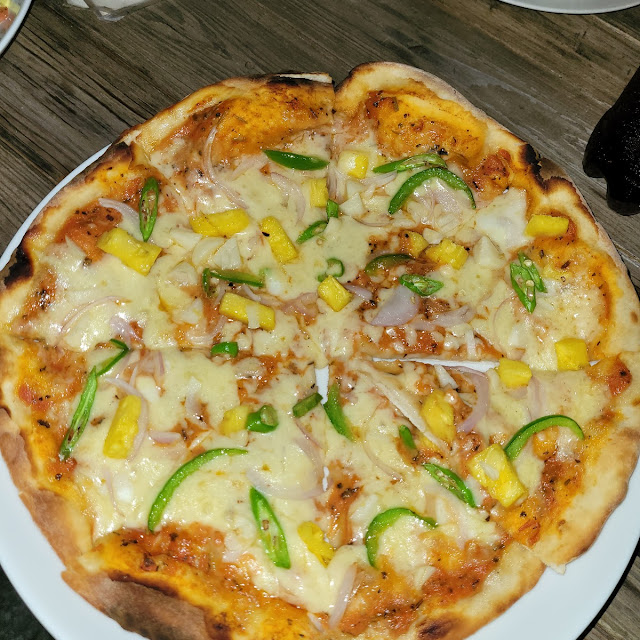 Tropical Pizza