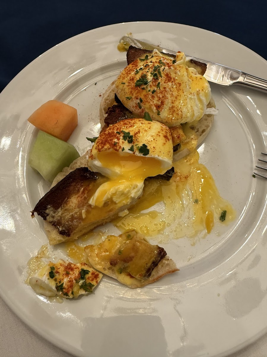 Founders Restaurant - Photo 4