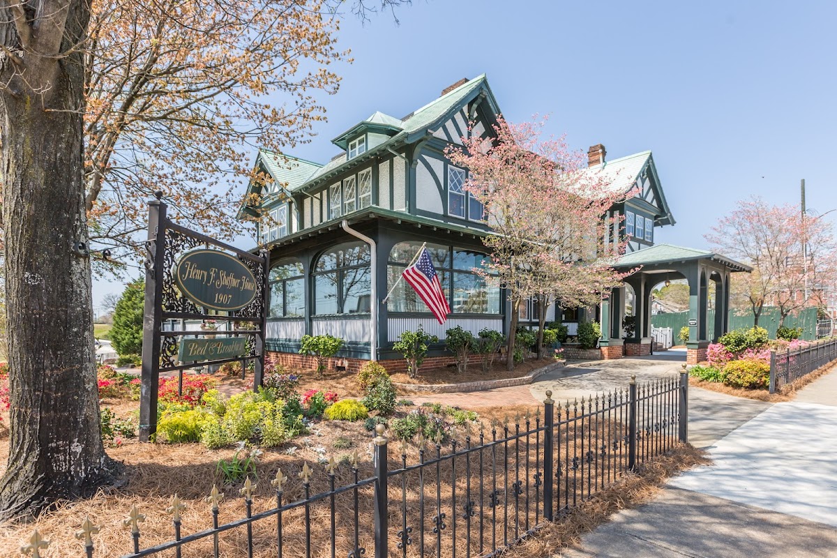 Founders Restaurant - Photo 5