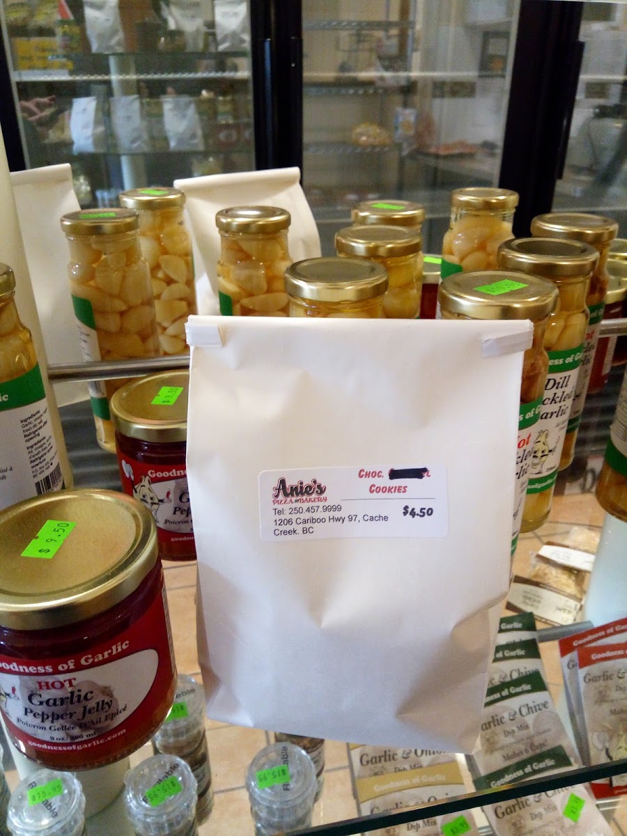 Anie's Pizza & Bakery - Photo 3