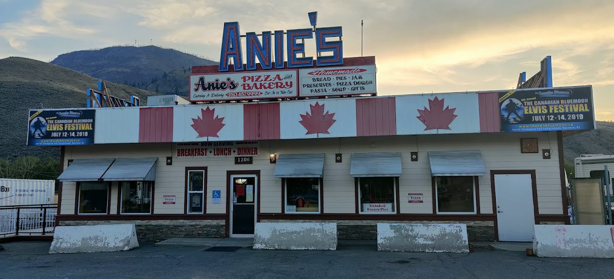 Anie's Pizza & Bakery - Photo 8