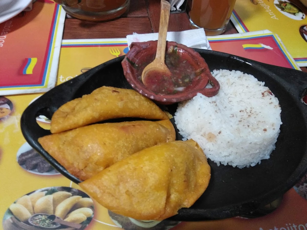 Restaurante Antojitos Colombianos - Photo 5