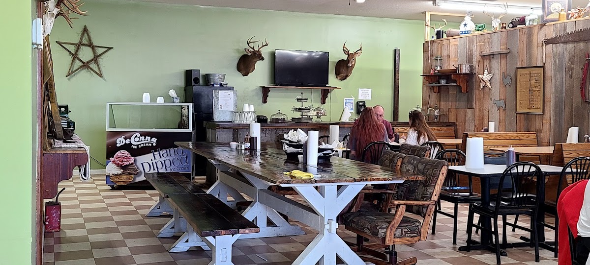 T&T BBQ and Southern Home Cooking - Photo 9