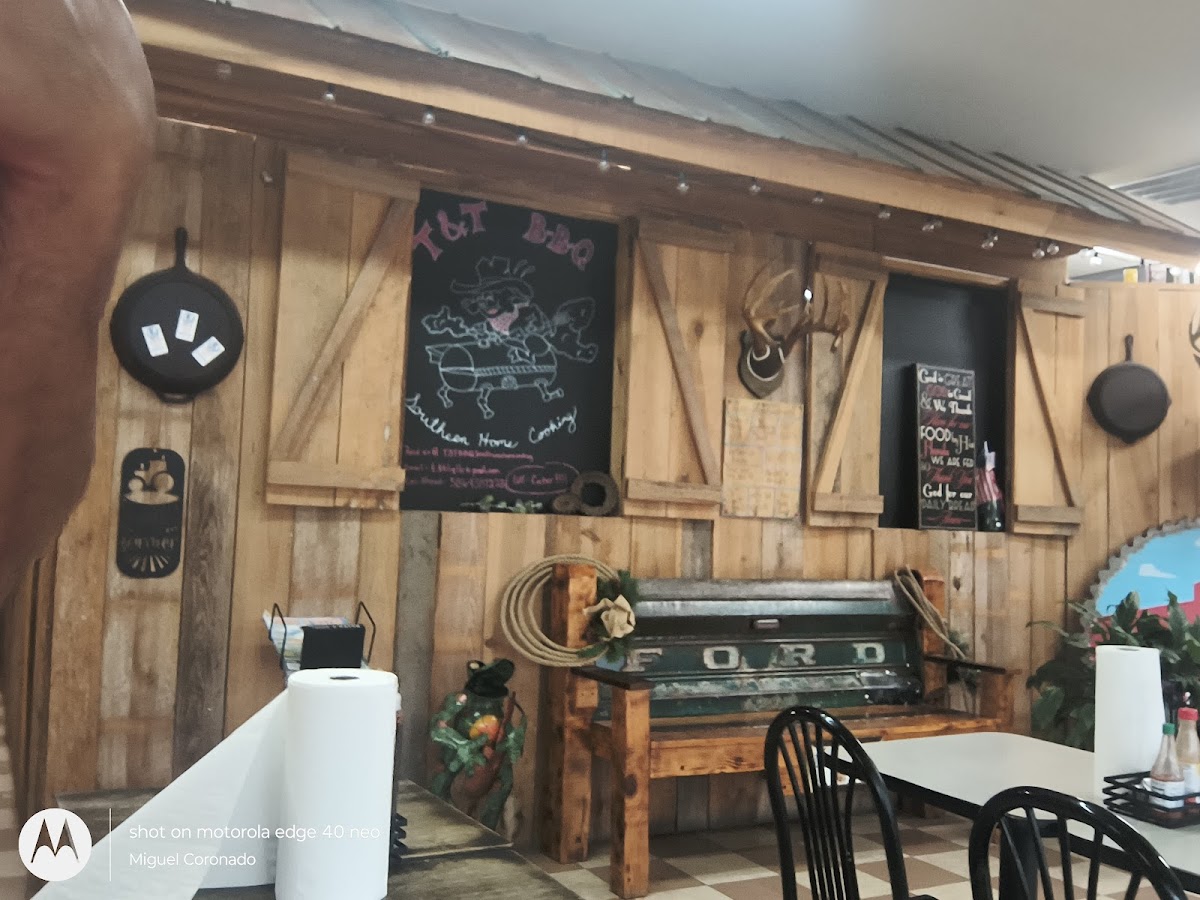 T&T BBQ and Southern Home Cooking - Photo 2