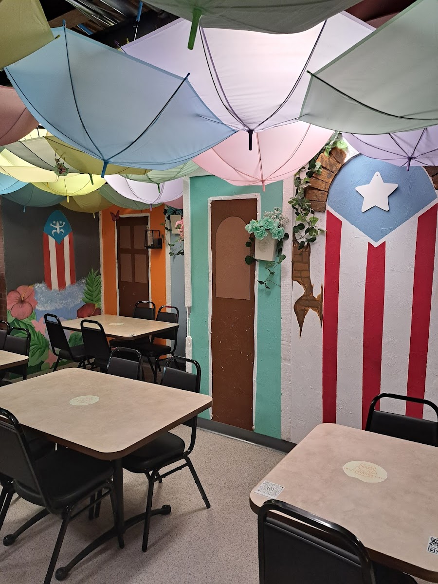 Owls Corner Cafe - Photo 1