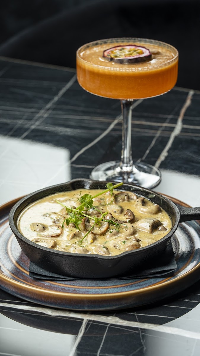 Cartel Brasserie & Grill - Photo 3