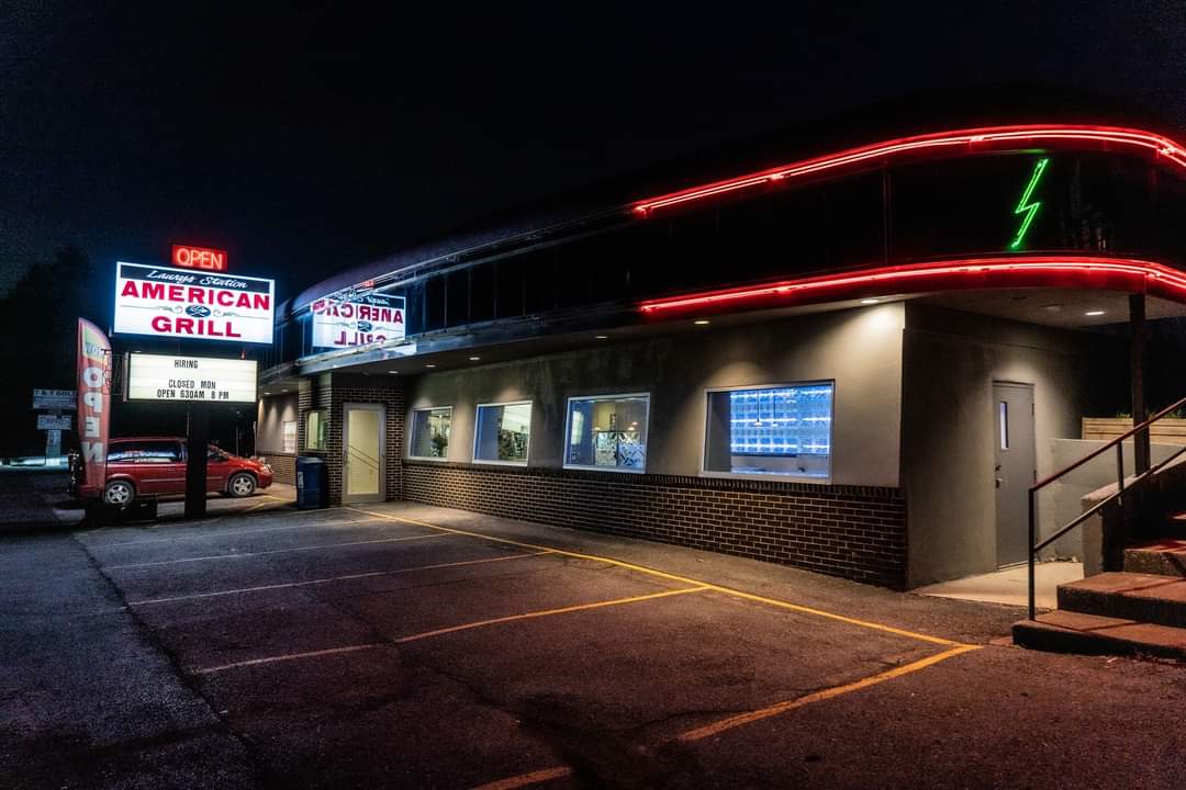 Laurys Station American Grill