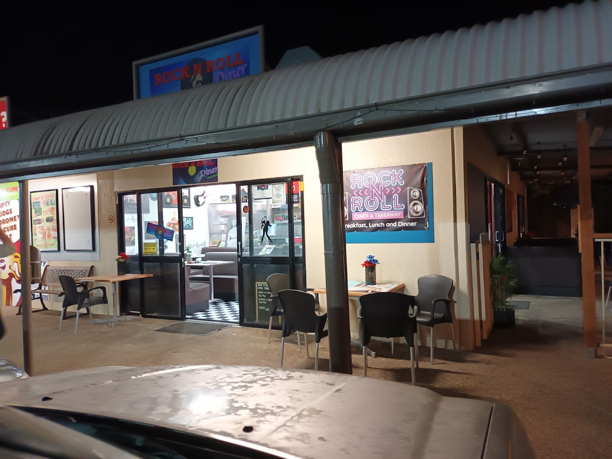 Rock N Roll diner and takeaway - Photo 6