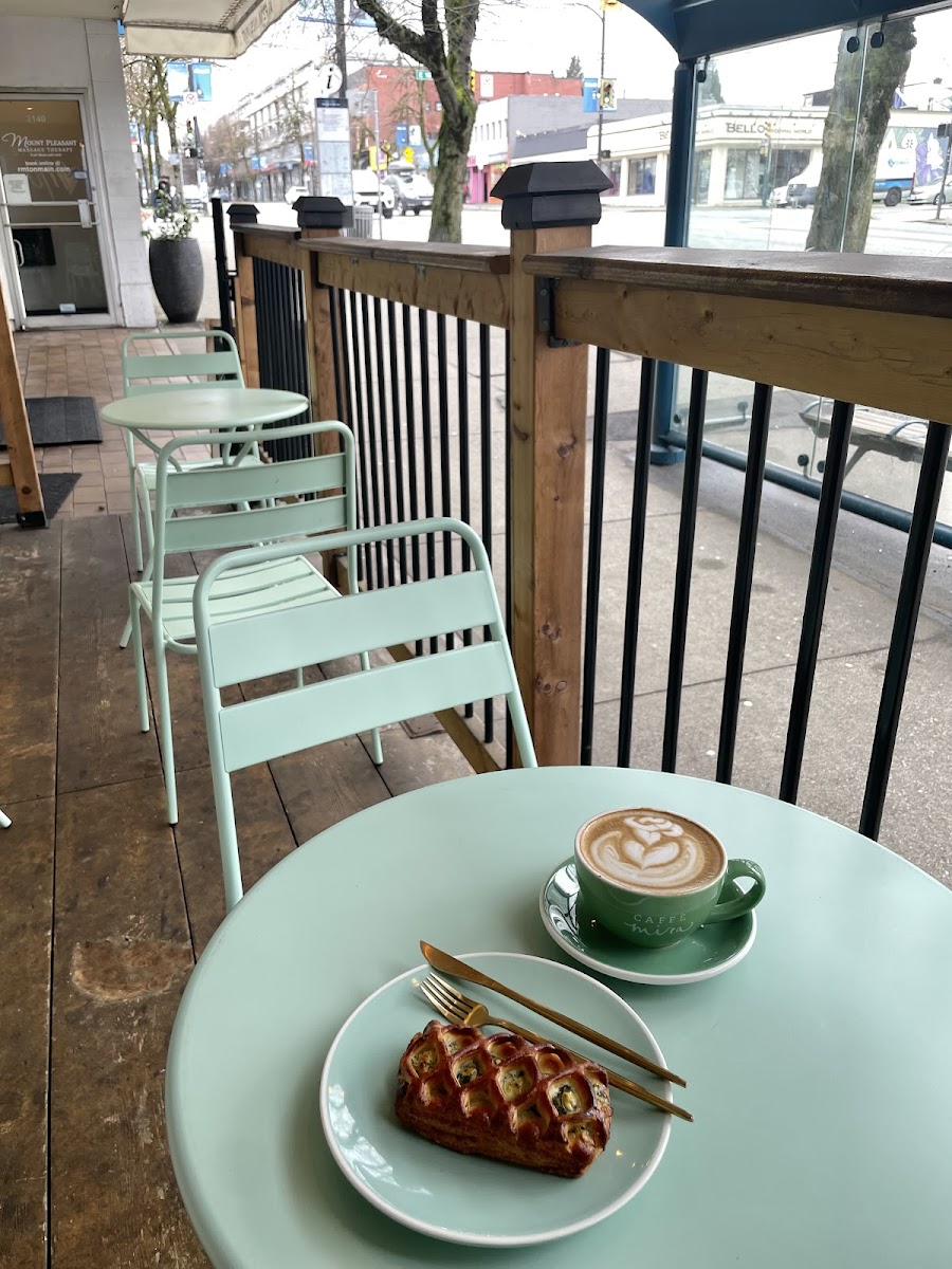 Caffe Mira - Photo 3