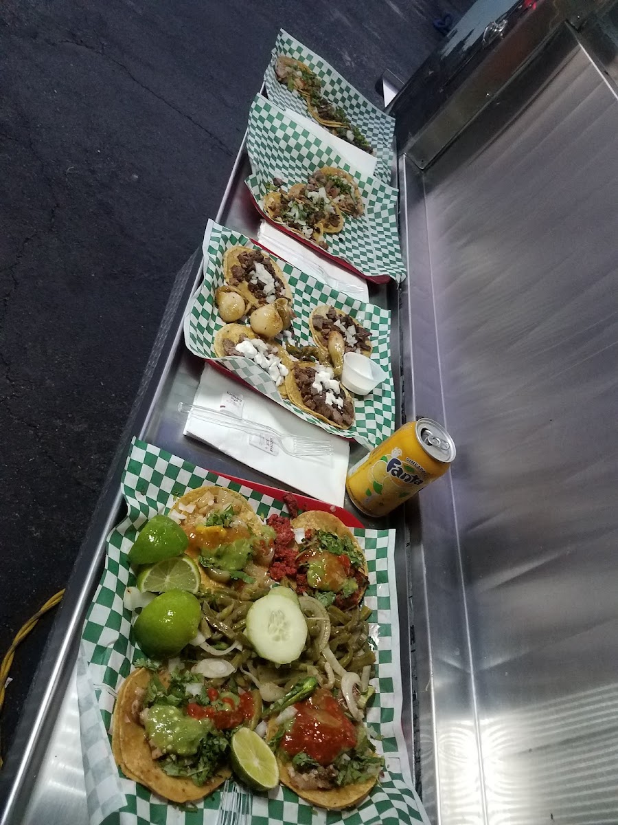 Super Tacos El Conrro - Photo 4