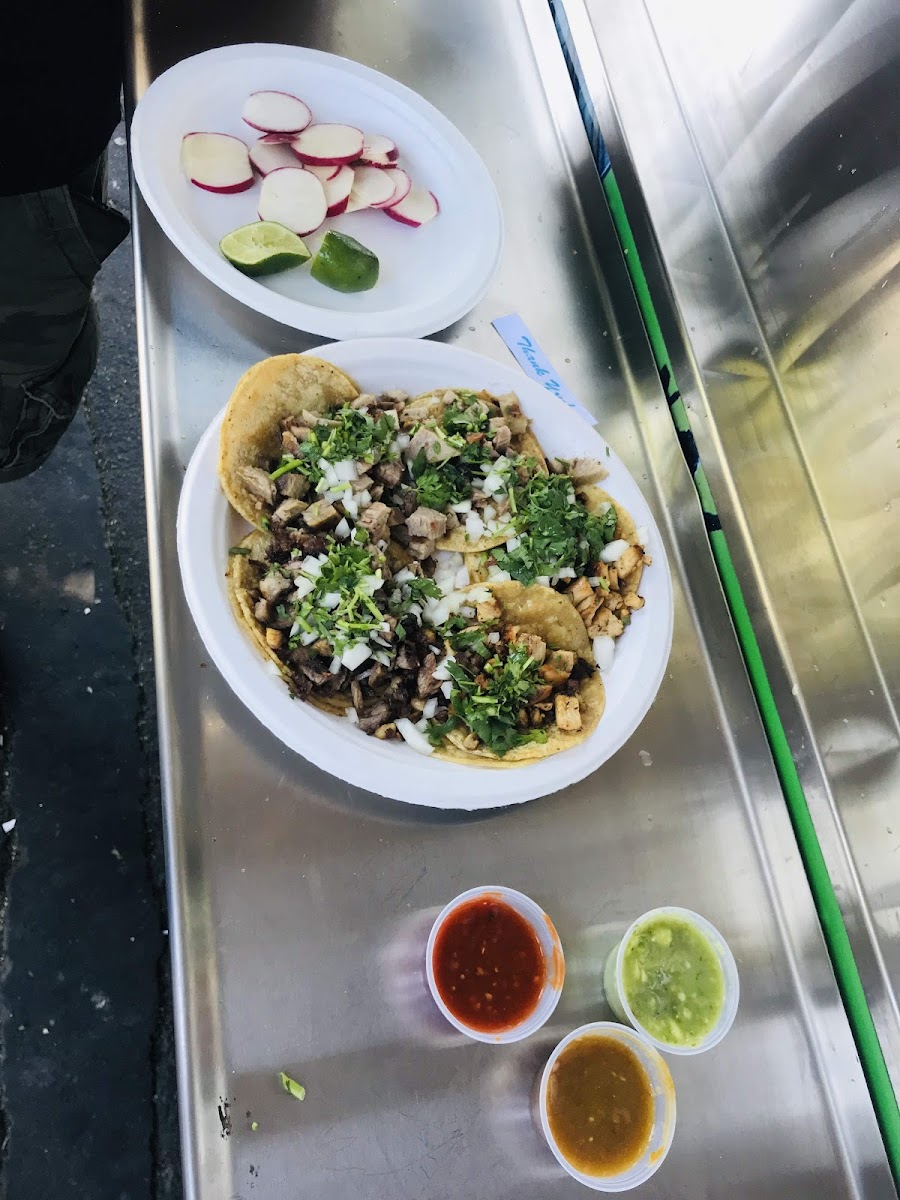 Super Tacos El Conrro - Photo 5