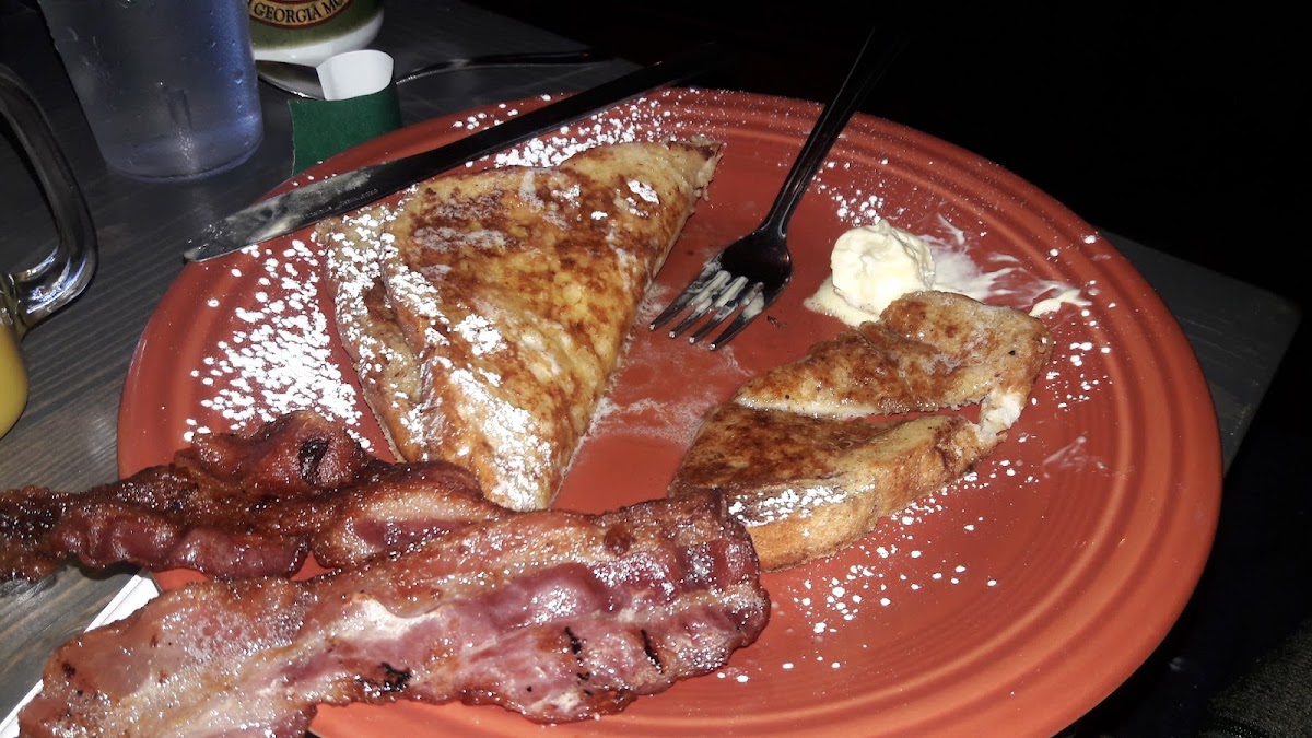 O'Rourkes Bar & Grille - Photo 7