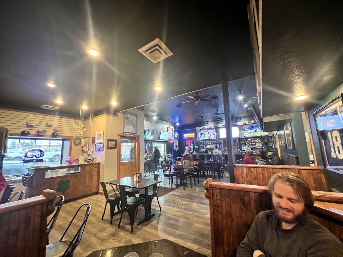O'Rourkes Bar & Grille - Photo 8