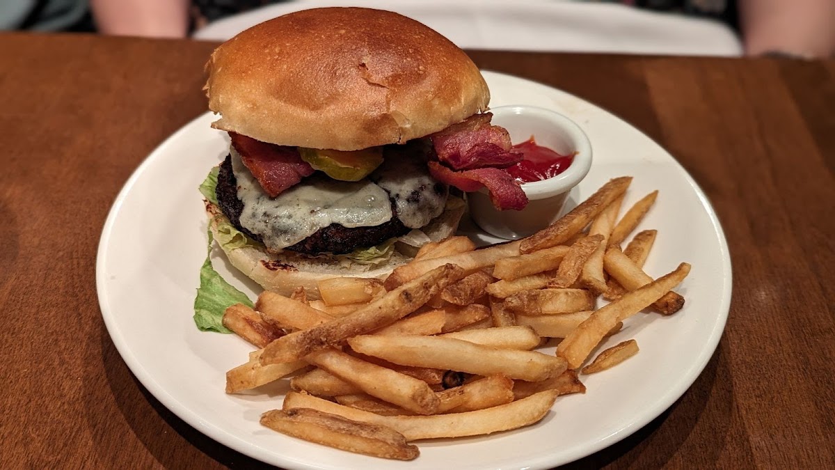 The Keg Steakhouse Bar - Market Mall - Photo 2